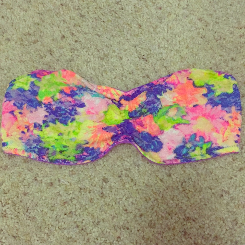 PINK by Victoria’s Secret floral bandeau in size L